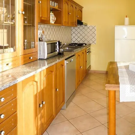 Locazione Turistica La Palma Tra Le Montagne - Dod120 Apartamento